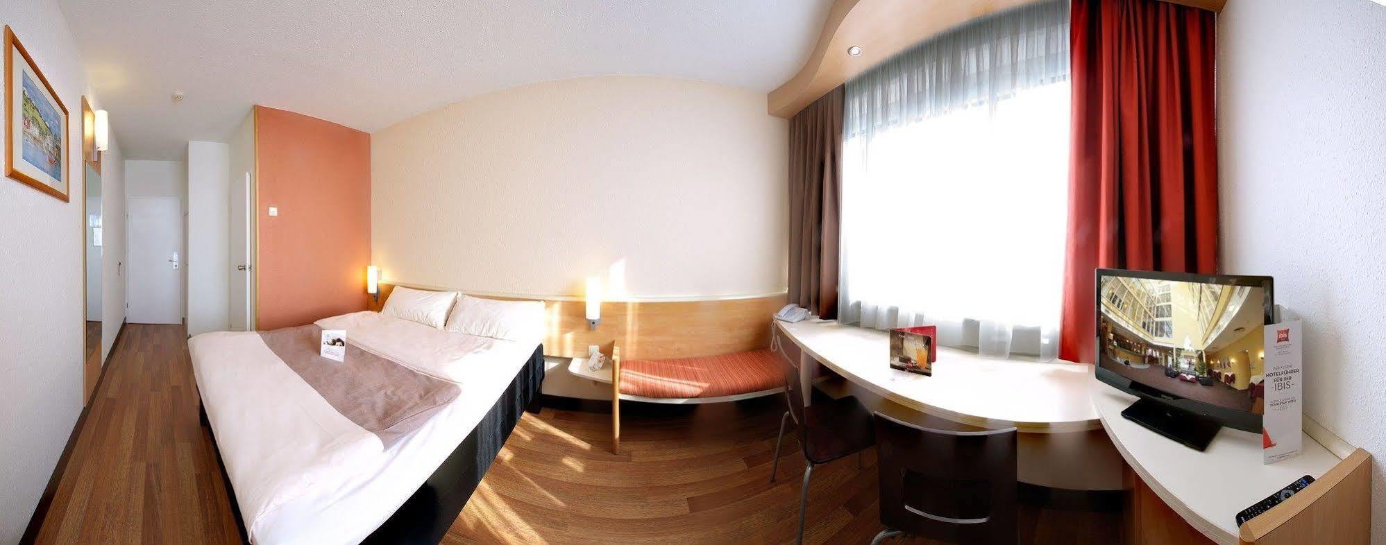 ไอบิส ลินซ์ ซิตี้ Hotel ภายนอก รูปภาพ